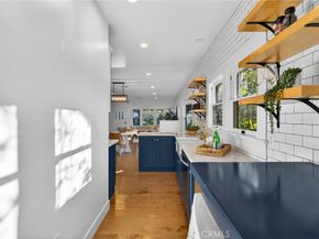 3305 Montclair, Los Angeles CA 90018