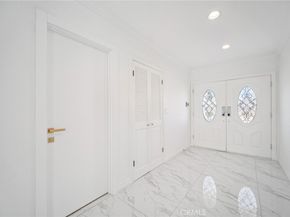 17158 Citronia Street, Northridge CA 91325