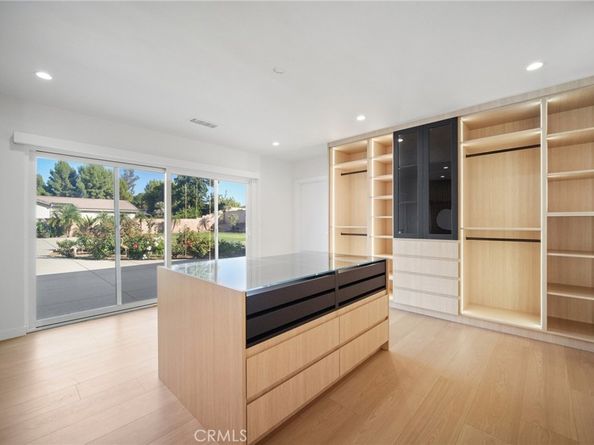 17158 Citronia Street, Northridge CA 91325