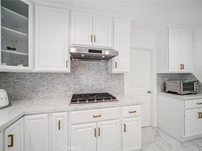 17158 Citronia Street, Northridge CA 91325