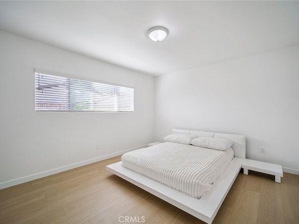 17158 Citronia Street, Northridge CA 91325