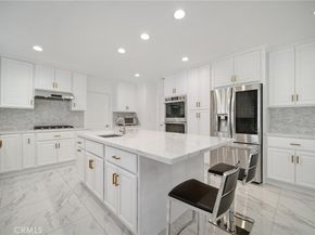 17158 Citronia Street, Northridge CA 91325