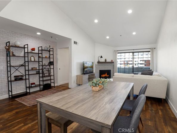 6545 Reseda 19, Reseda CA 91335