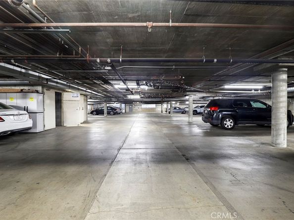 6545 Reseda 19, Reseda CA 91335