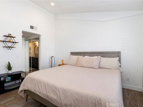 6545 Reseda 19, Reseda CA 91335