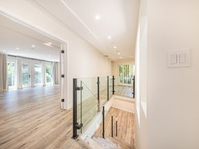 1516 N Beverly Glen Boulevard, Los Angeles CA 90077