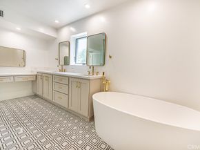 1516 N Beverly Glen Boulevard, Los Angeles CA 90077