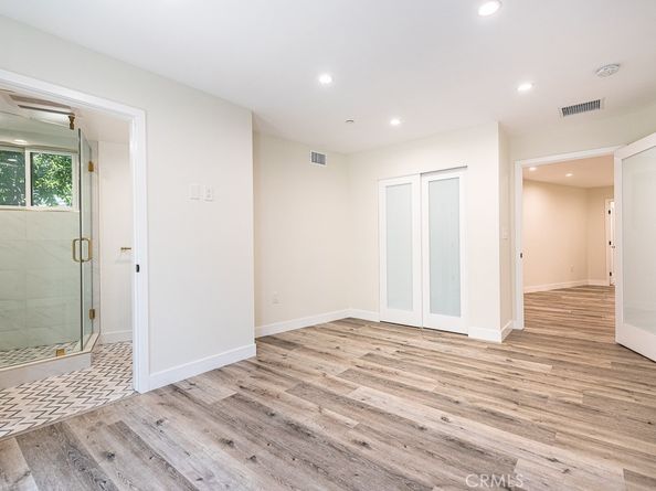 1516 N Beverly Glen Boulevard, Los Angeles CA 90077