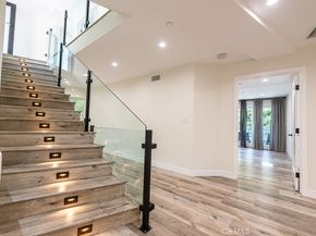 1516 N Beverly Glen Boulevard, Los Angeles CA 90077