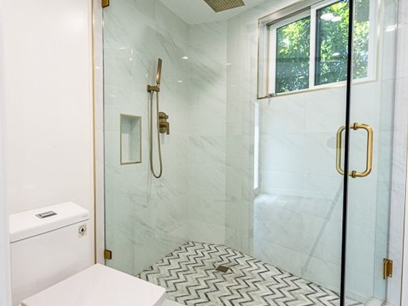 1516 N Beverly Glen Boulevard, Los Angeles CA 90077