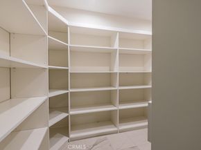 1516 N Beverly Glen Boulevard, Los Angeles CA 90077