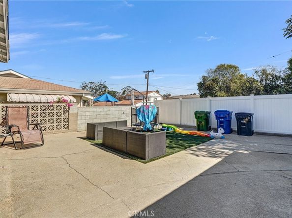 1605 251st Street, Harbor City CA 90710