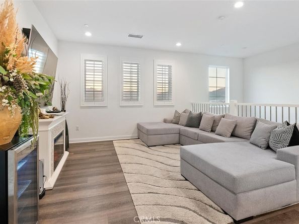 20732 W Beech Circle, Porter Ranch CA 91326