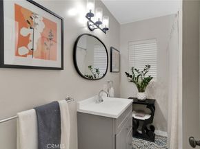 8921 Geyser Avenue, Northridge CA 91324