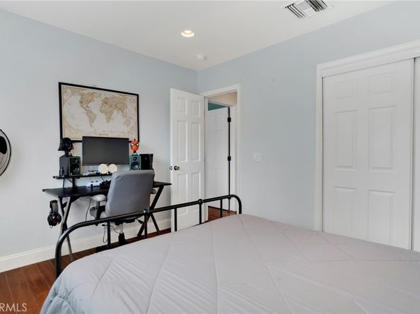 8921 Geyser Avenue, Northridge CA 91324