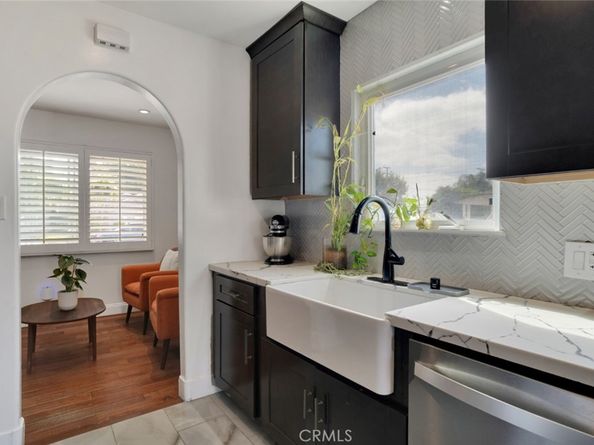 8921 Geyser Avenue, Northridge CA 91324