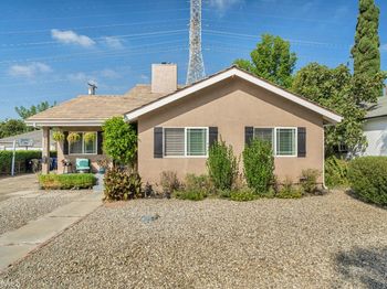 8921 Geyser Avenue