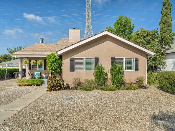 8921 Geyser Avenue, Northridge CA 91324