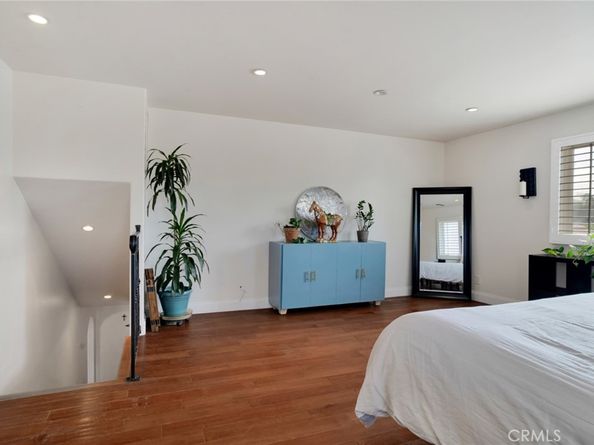 8921 Geyser Avenue, Northridge CA 91324