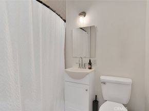 8921 Geyser Avenue, Northridge CA 91324