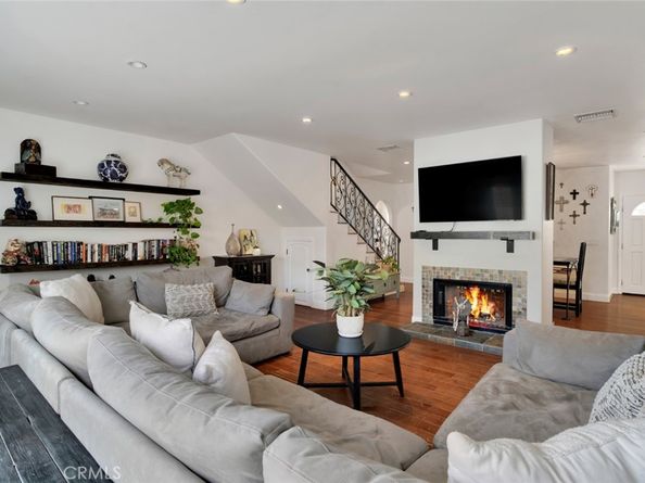 8921 Geyser Avenue, Northridge CA 91324