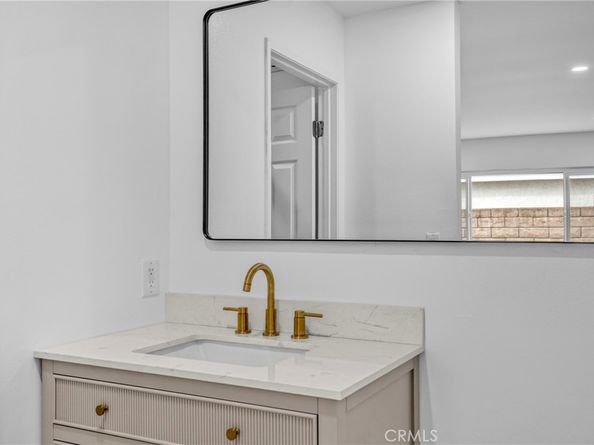 15029 Harvest, San Fernando CA 91345