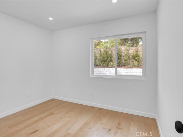 15029 Harvest, San Fernando CA 91345