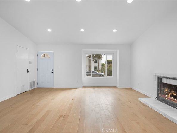 15029 Harvest, San Fernando CA 91345