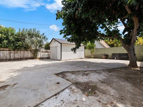 3932 W 64th Street, Inglewood CA 90302