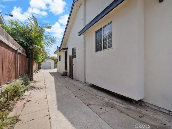 3932 W 64th Street, Inglewood CA 90302