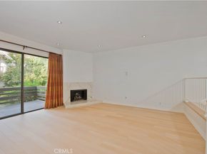 5711 Owensmouth Avenue 117, Woodland Hills CA 91367