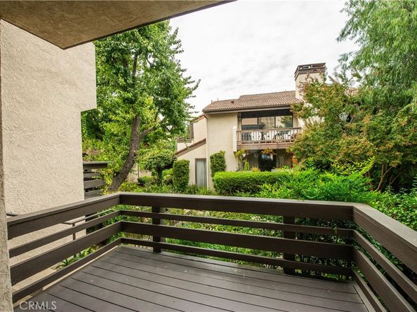 5711 Owensmouth Avenue 117, Woodland Hills CA 91367