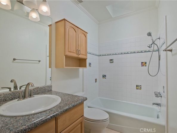 5711 Owensmouth Avenue 117, Woodland Hills CA 91367