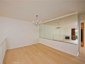 5711 Owensmouth Avenue 117, Woodland Hills CA 91367