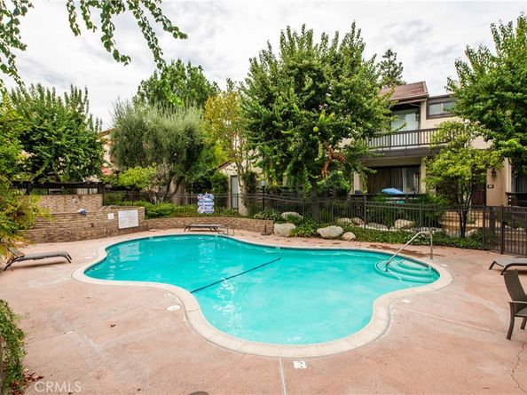 5711 Owensmouth Avenue 117, Woodland Hills CA 91367