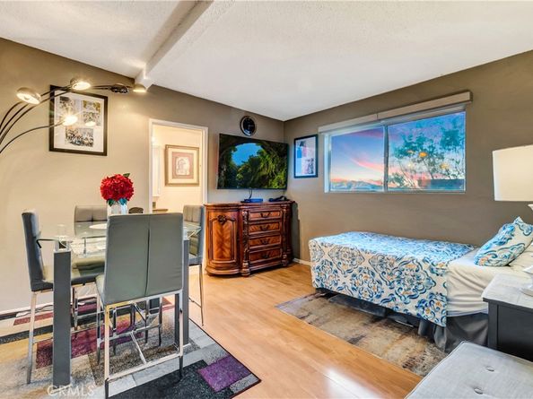 1523 E Windsor 208A, Glendale CA 91205