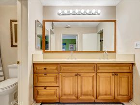 1523 E Windsor 208A, Glendale CA 91205