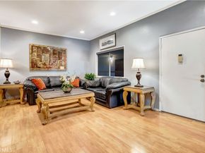 1523 E Windsor 208A, Glendale CA 91205