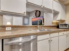 1523 E Windsor 208A, Glendale CA 91205