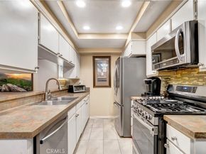 1523 E Windsor 208A, Glendale CA 91205