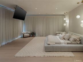 17177 Adlon Road, Encino CA 91436