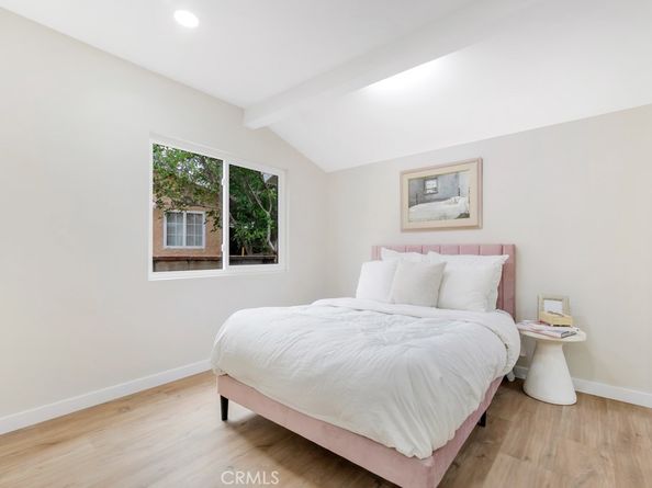 11552 11552 Fellows, Pacoima CA 91331
