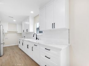 11552 11552 Fellows, Pacoima CA 91331
