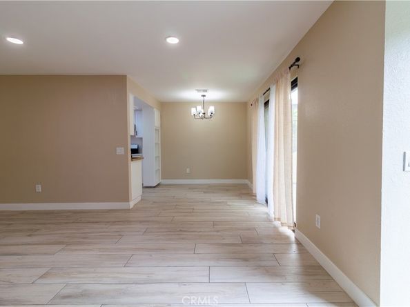 9047 Langdon Avenue 22, North Hills CA 91343