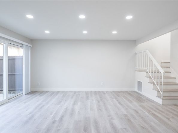 12302 Runnymede Street 4, North Hollywood CA 91605