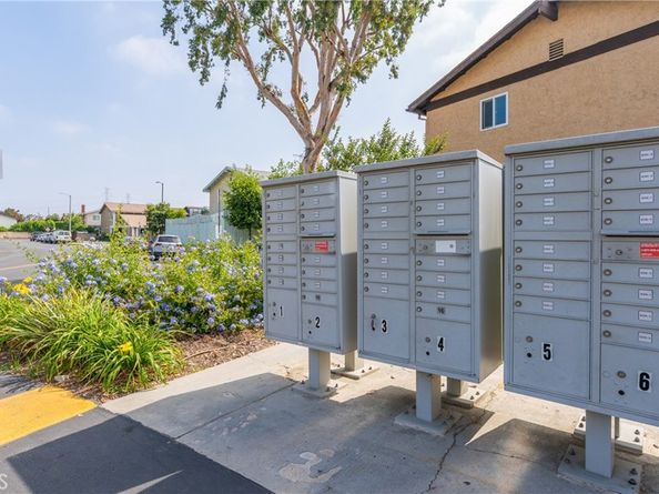 12302 Runnymede Street 4, North Hollywood CA 91605