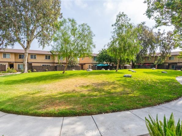 12302 Runnymede Street 4, North Hollywood CA 91605