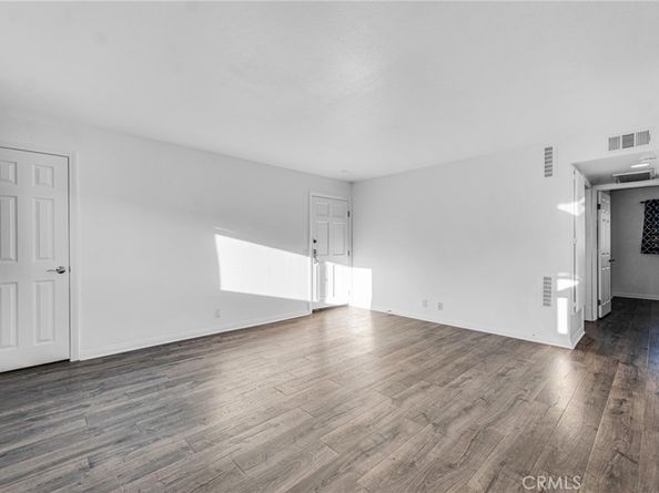 5224 Denny Avenue 209, North Hollywood CA 91601