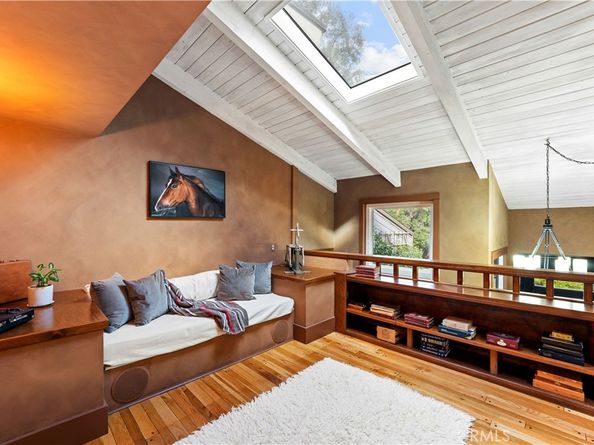 2171 McKain Street, Calabasas CA 91302