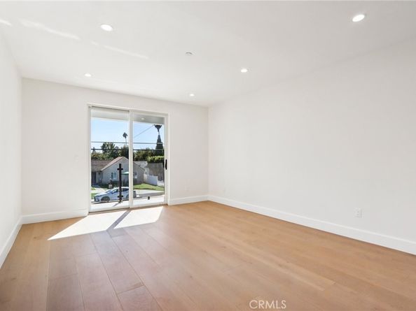 14931 Vose Street, Van Nuys CA 91405